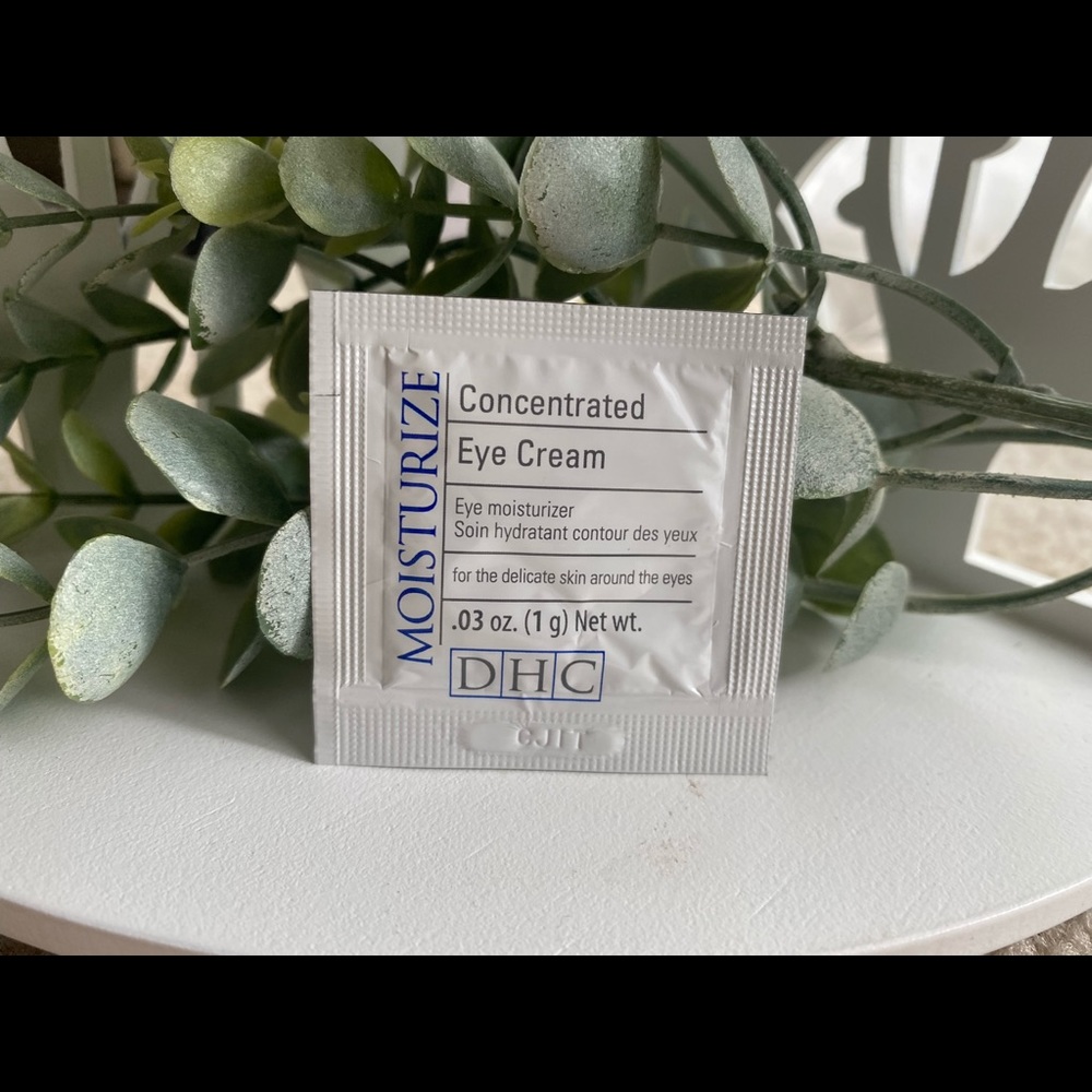DHC concentrated eye cream SAMPLE